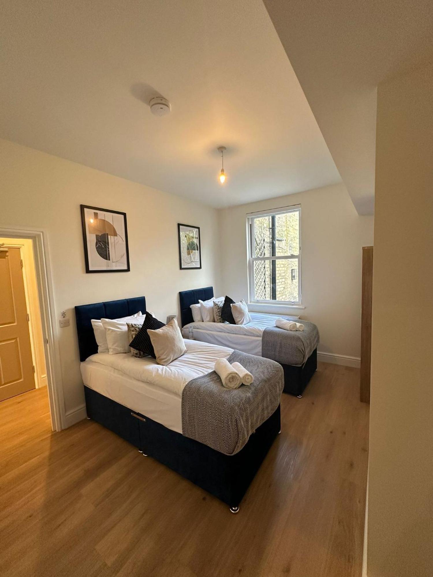 Central Cambridge Apartments By Tas ภายนอก รูปภาพ