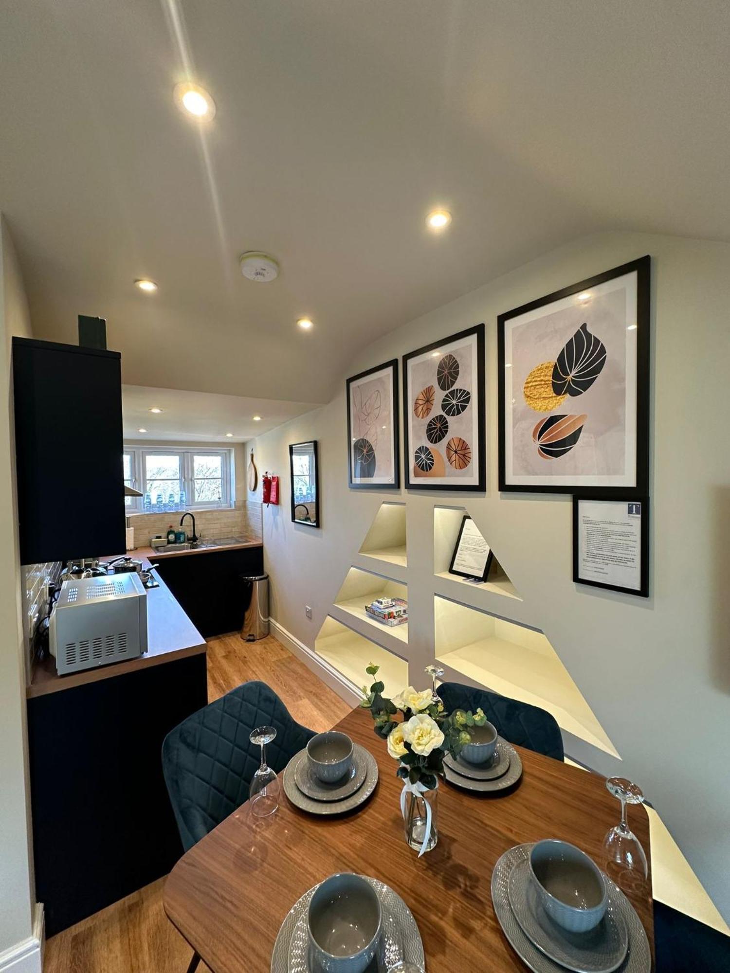 Central Cambridge Apartments By Tas ภายนอก รูปภาพ